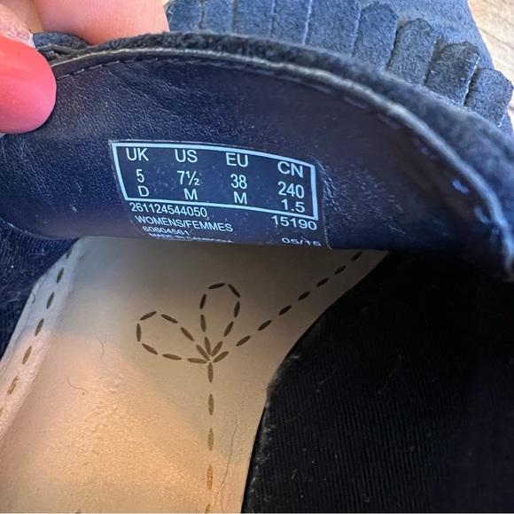 Clarks Blue Suede Shoes - Picture 6 of 7